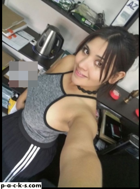 Pack de fotos + nudes de esta linda 13