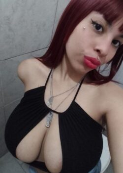 Pendeja pelirroja tetona se toca para mi 10