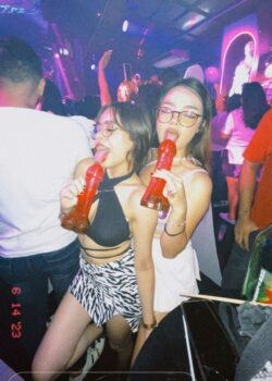 Trolita cogiendo despues de la fiesta porque quedo con ganitas de verga. 23