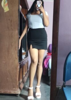 Nenita traviesa tiene ganitas de pija y pasa ricuras en fotos y video. 20
