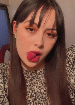 Camila univesitaria cabalgando una buena verga 20