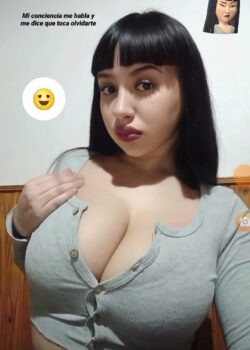Pendeja trola argentina con tremendas tetas 20