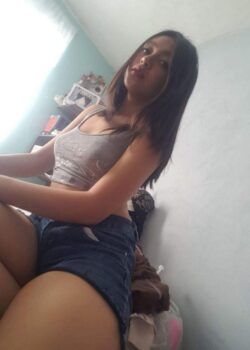 Diana compañera de la prepa es una trolita 27