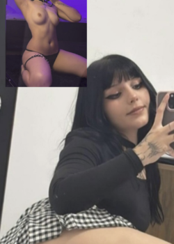 Otaku culona manda su pack y nudes 18