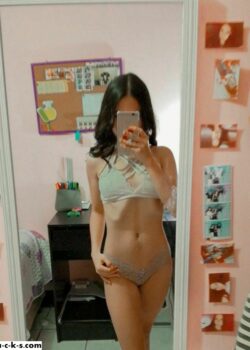 Dulce morra coqueta se le filtra video jugoso masturbandose. 5