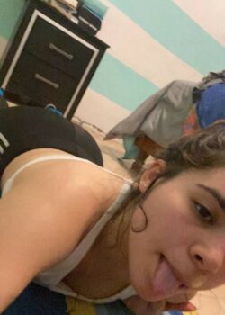 La nenita que conocí en el gym me pasa pack jugoso. 26